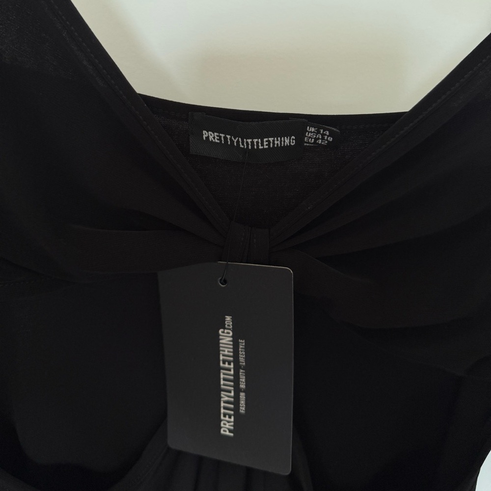 PrettyLittleThing Black Midi Dress - Picture 2 of 3
